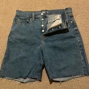 Old Navy Sky-Hi jeans short
